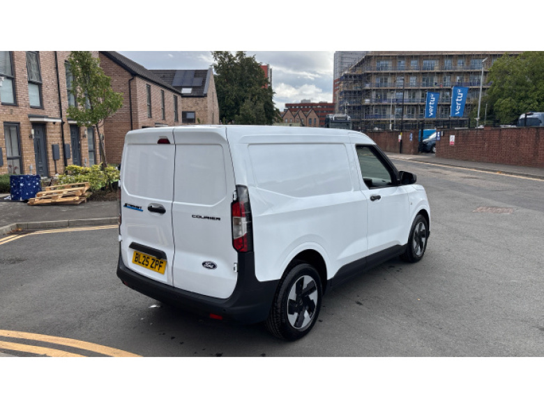Ford Transit Courier E-Transit Courier 100kW 43kWh Trend Van Auto